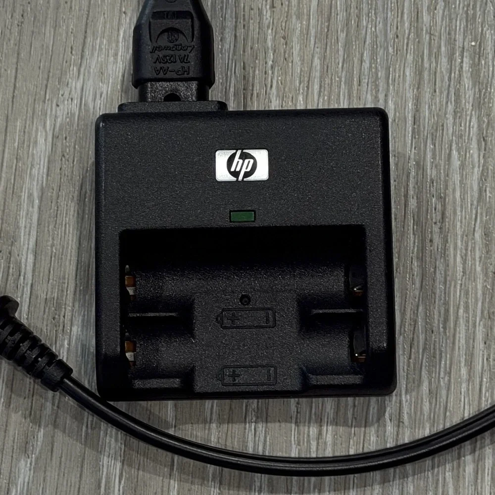 HP Photosmart NIMH AA Battery Charger L2420-67901 Genuine Original OEM TESTED